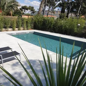 Vakantiehuis - Maison Les Calanques - Piscine Chauffee A 30c, Cassis