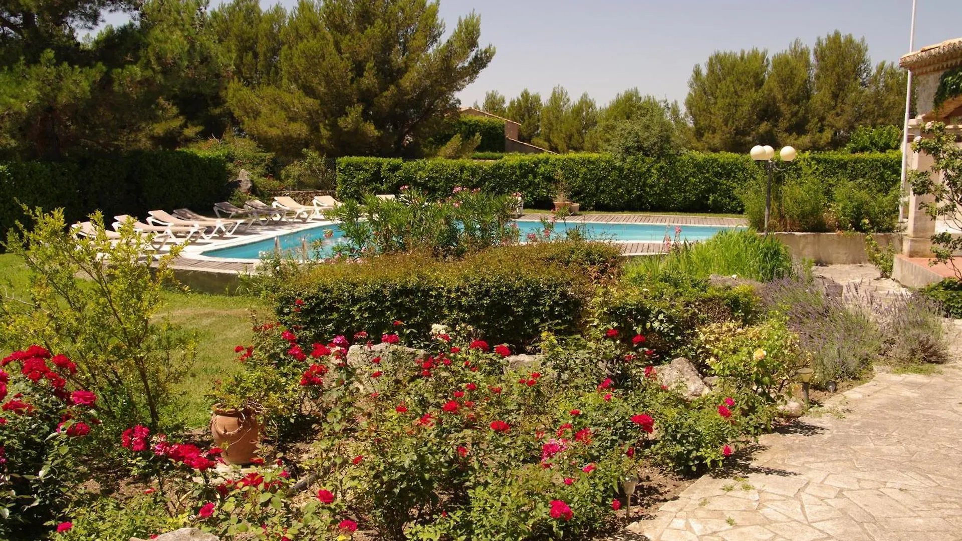 Residence Le Saint Victor Fontvieille France